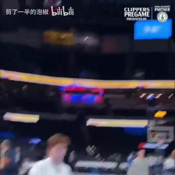 寶藏球員！你覺得小瓊斯能延續(xù)去年季后賽的亮眼表現(xiàn)嗎？